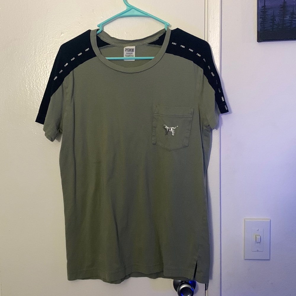 Victoria’s Secret PINK green T-shirt